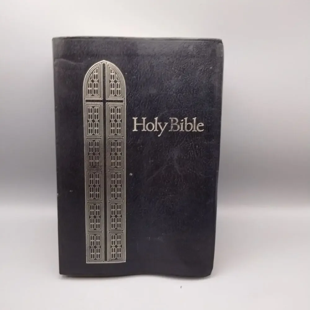 The Holy Bible King James Version Regency Giant Print Reference Ed. 1976 Black